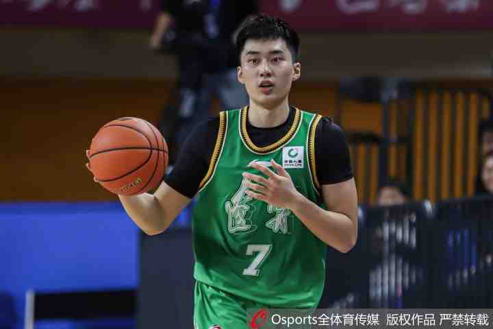 乌戈:段睿骐是一名靠谱的球员 还很年轻 仍然还有提升空间